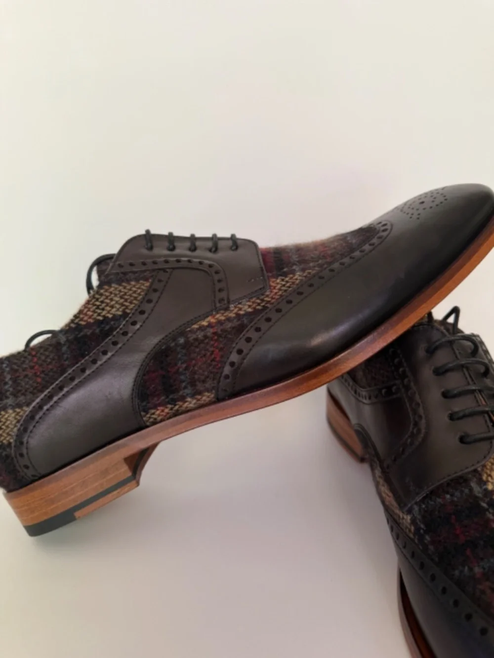 TAFT The Wallace Wingtip Oxford Black Leather Brown Tartan Plaid EU 45